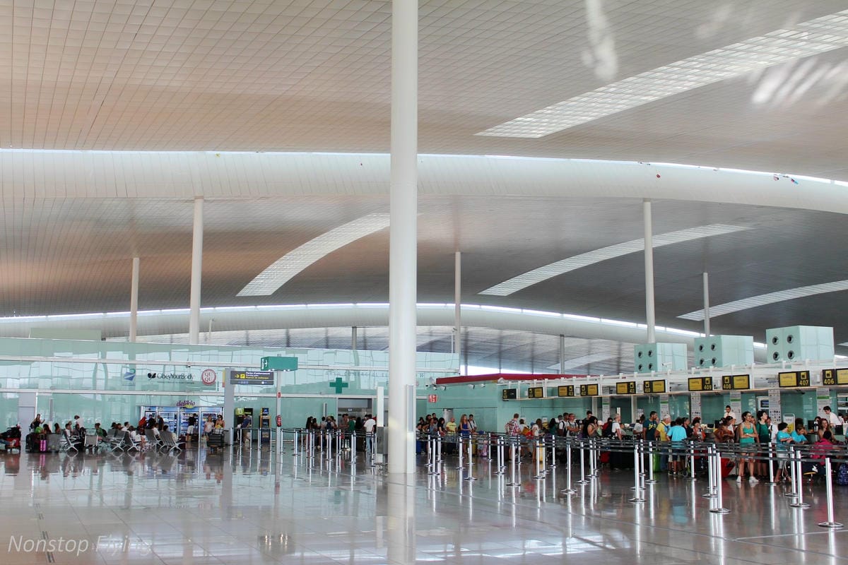 2017.07.19 卡達航空 QR142 巴塞隆納BCN-杜哈DOH 飛行記錄 (787-8經濟艙) 含巴塞隆納機場介紹 - 第10張圖 2017.07.19 卡達航空 QR142 巴塞隆納BCN-杜哈DOH 飛行記錄 (787-8經濟艙) 含巴塞隆納機場介紹