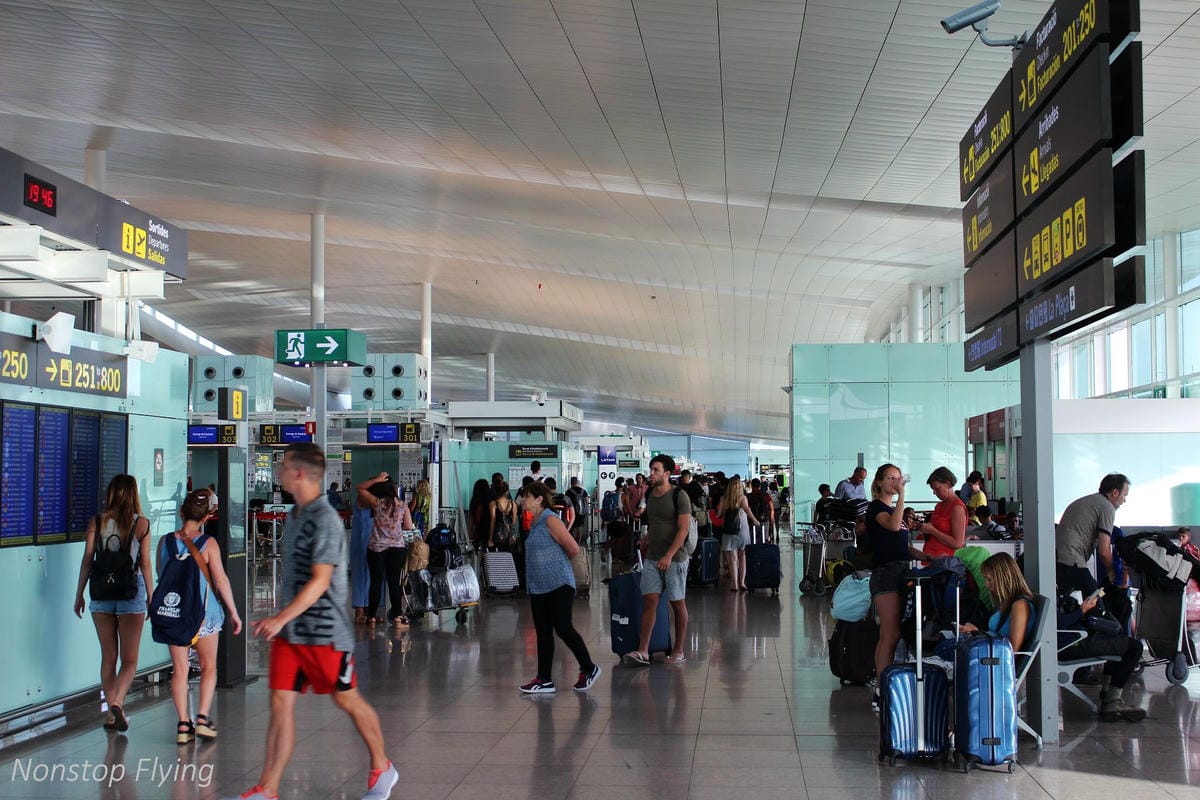 2017.07.19 卡達航空 QR142 巴塞隆納BCN-杜哈DOH 飛行記錄 (787-8經濟艙) 含巴塞隆納機場介紹 - 第11張圖 2017.07.19 卡達航空 QR142 巴塞隆納BCN-杜哈DOH 飛行記錄 (787-8經濟艙) 含巴塞隆納機場介紹