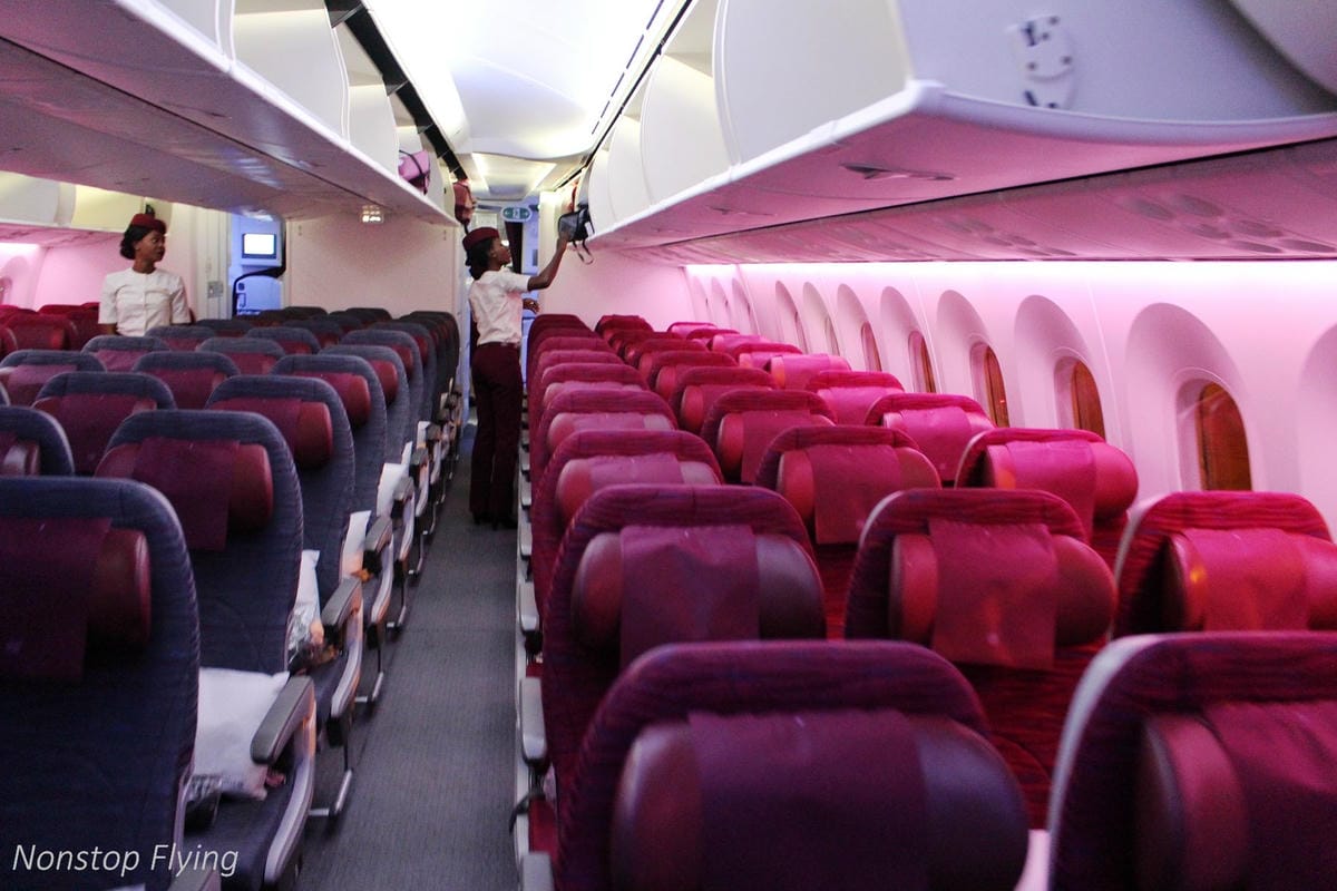 2017.07.19 卡達航空 QR142 巴塞隆納BCN-杜哈DOH 飛行記錄 (787-8經濟艙) 含巴塞隆納機場介紹 - 第50張圖 2017.07.19 卡達航空 QR142 巴塞隆納BCN-杜哈DOH 飛行記錄 (787-8經濟艙) 含巴塞隆納機場介紹