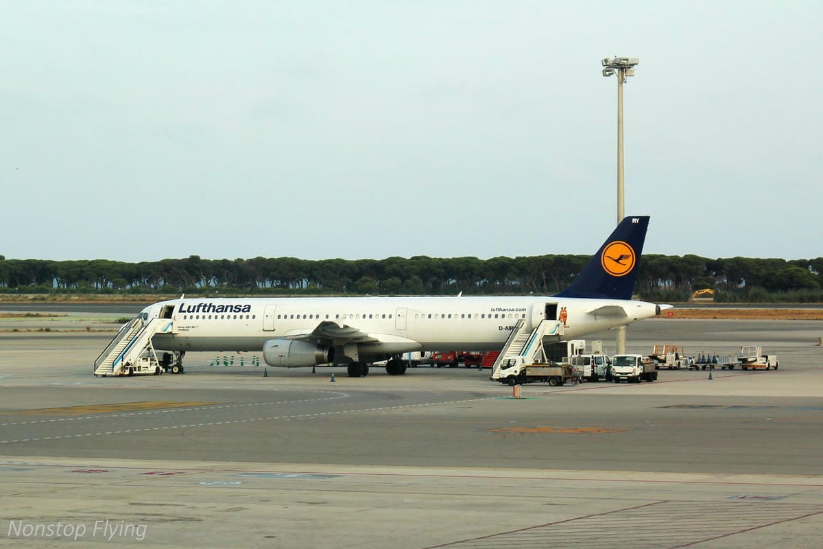 2017.07.19 卡達航空 QR142 巴塞隆納BCN-杜哈DOH 飛行記錄 (787-8經濟艙) 含巴塞隆納機場介紹 - 第33張圖 2017.07.19 卡達航空 QR142 巴塞隆納BCN-杜哈DOH 飛行記錄 (787-8經濟艙) 含巴塞隆納機場介紹