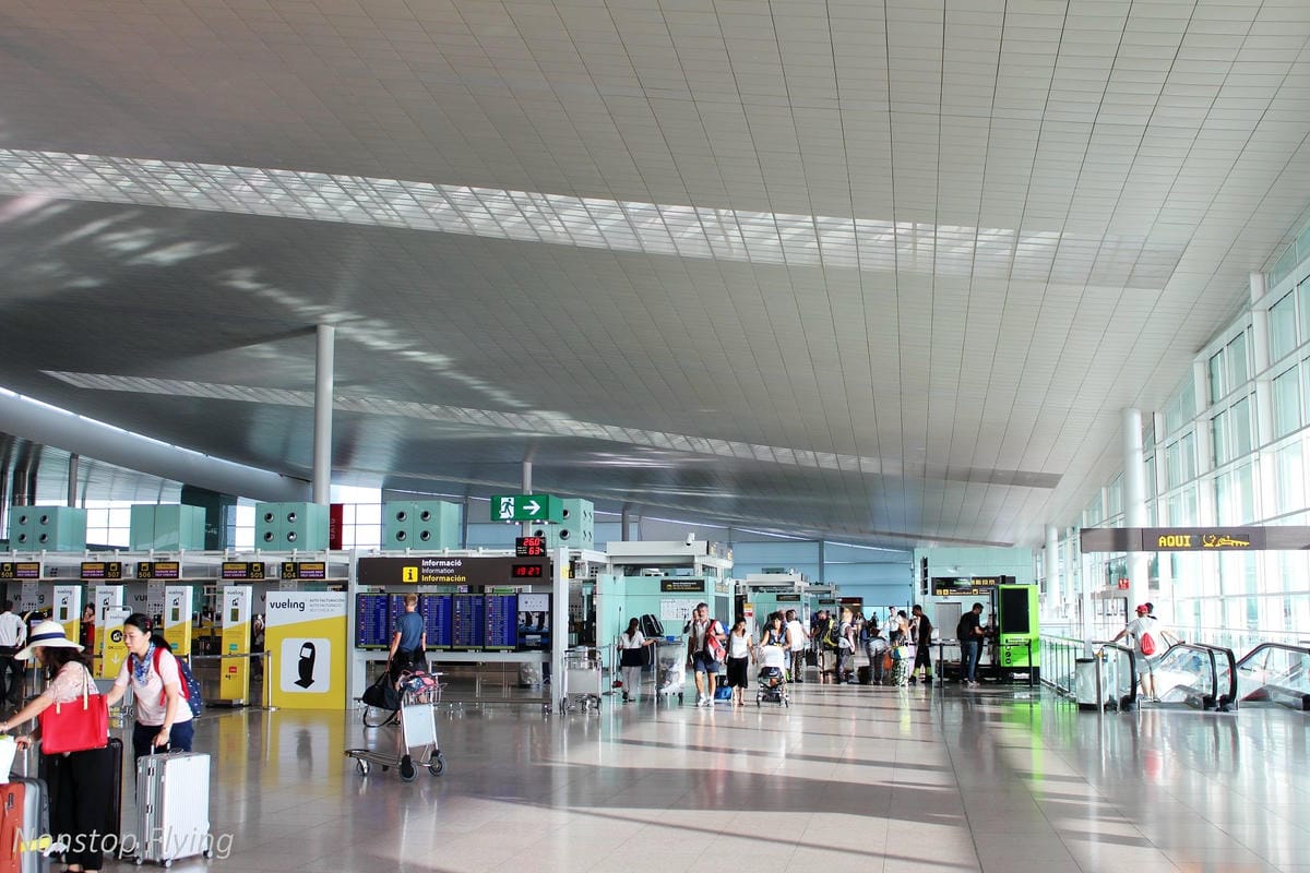 2017.07.19 卡達航空 QR142 巴塞隆納BCN-杜哈DOH 飛行記錄 (787-8經濟艙) 含巴塞隆納機場介紹 - 第9張圖 2017.07.19 卡達航空 QR142 巴塞隆納BCN-杜哈DOH 飛行記錄 (787-8經濟艙) 含巴塞隆納機場介紹