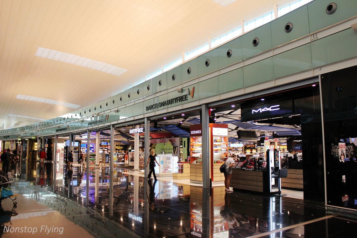 2017.07.19 卡達航空 QR142 巴塞隆納BCN-杜哈DOH 飛行記錄 (787-8經濟艙) 含巴塞隆納機場介紹 - 第22張圖 2017.07.19 卡達航空 QR142 巴塞隆納BCN-杜哈DOH 飛行記錄 (787-8經濟艙) 含巴塞隆納機場介紹