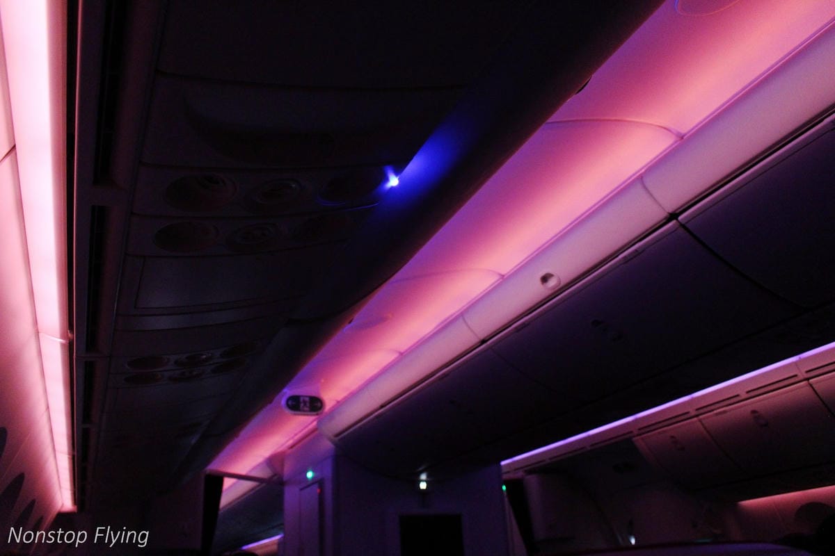 2017.07.19 卡達航空 QR142 巴塞隆納BCN-杜哈DOH 飛行記錄 (787-8經濟艙) 含巴塞隆納機場介紹 - 第62張圖 2017.07.19 卡達航空 QR142 巴塞隆納BCN-杜哈DOH 飛行記錄 (787-8經濟艙) 含巴塞隆納機場介紹