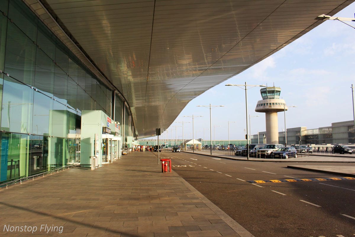 2017.07.19 卡達航空 QR142 巴塞隆納BCN-杜哈DOH 飛行記錄 (787-8經濟艙) 含巴塞隆納機場介紹 - 第15張圖 2017.07.19 卡達航空 QR142 巴塞隆納BCN-杜哈DOH 飛行記錄 (787-8經濟艙) 含巴塞隆納機場介紹