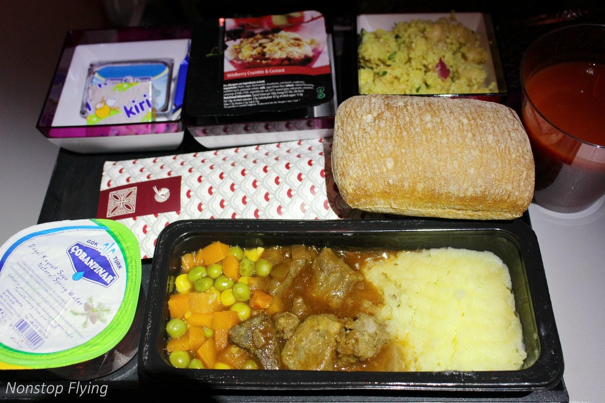 2017.07.19 卡達航空 QR142 巴塞隆納BCN-杜哈DOH 飛行記錄 (787-8經濟艙) 含巴塞隆納機場介紹 - 第66張圖 2017.07.19 卡達航空 QR142 巴塞隆納BCN-杜哈DOH 飛行記錄 (787-8經濟艙) 含巴塞隆納機場介紹