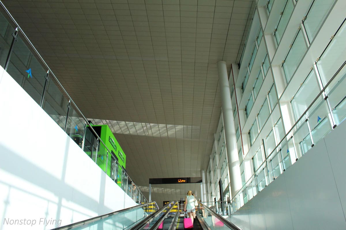 2017.07.19 卡達航空 QR142 巴塞隆納BCN-杜哈DOH 飛行記錄 (787-8經濟艙) 含巴塞隆納機場介紹 - 第7張圖 2017.07.19 卡達航空 QR142 巴塞隆納BCN-杜哈DOH 飛行記錄 (787-8經濟艙) 含巴塞隆納機場介紹