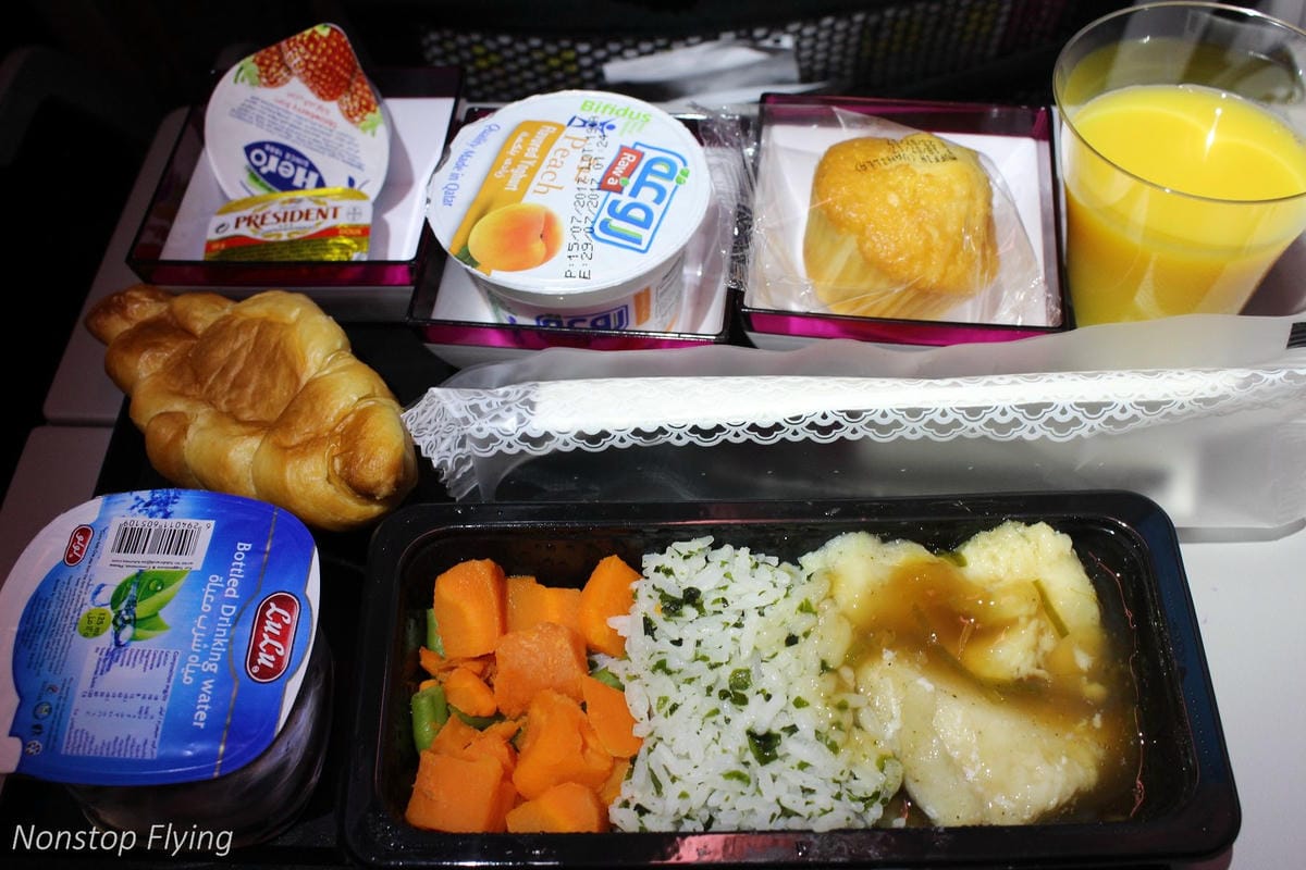 2017.07.20 卡達航空 QR816 杜哈DOH-香港HKG 飛行記錄 (787-8經濟艙) - 第28張圖 2017.07.20 卡達航空 QR816 杜哈DOH-香港HKG 飛行記錄 (787-8經濟艙)