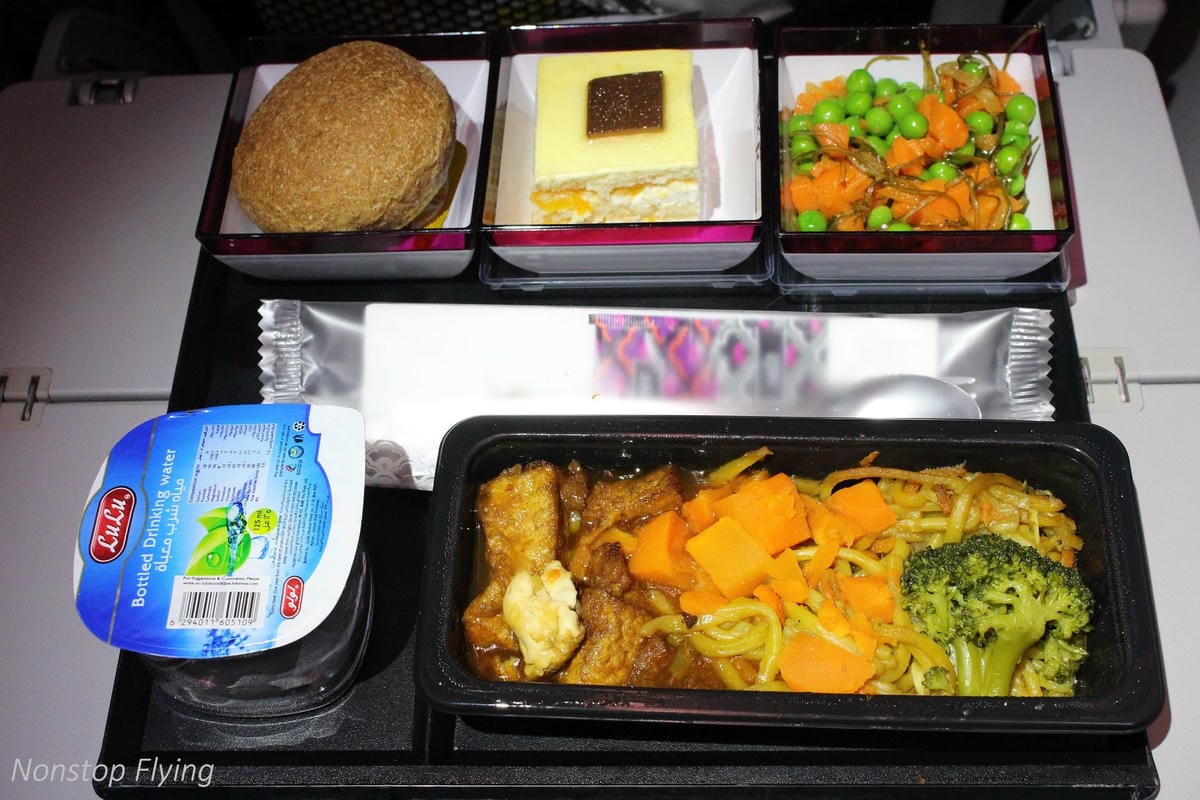 2017.07.20 卡達航空 QR816 杜哈DOH-香港HKG 飛行記錄 (787-8經濟艙) - 第36張圖 2017.07.20 卡達航空 QR816 杜哈DOH-香港HKG 飛行記錄 (787-8經濟艙)