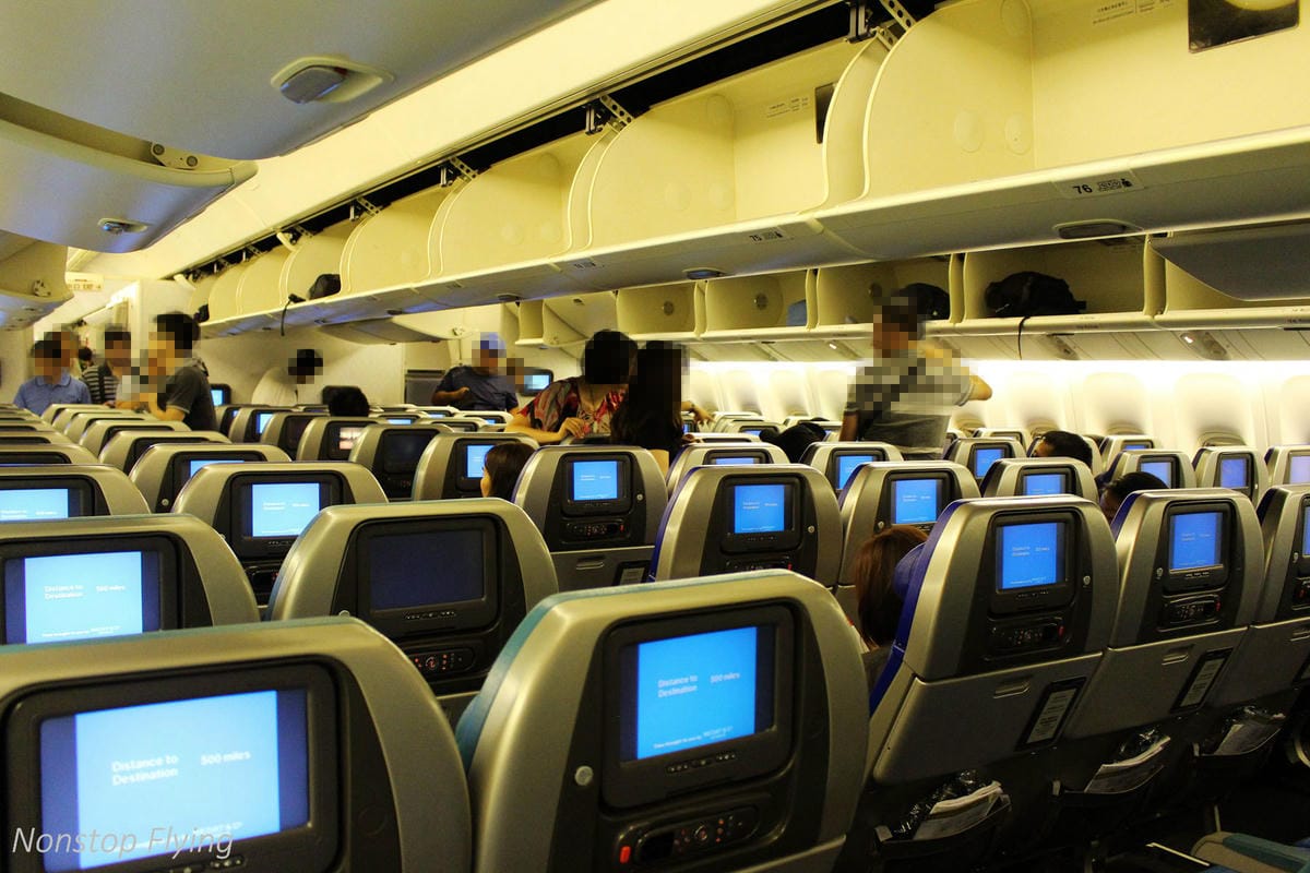 2017.07.20 國泰航空 CX408 香港HKG-台北TPE 飛行記錄 (777-300經濟艙)+水果餐 - 第11張圖 2017.07.20 國泰航空 CX408 香港HKG-台北TPE 飛行記錄 (777-300經濟艙)+水果餐