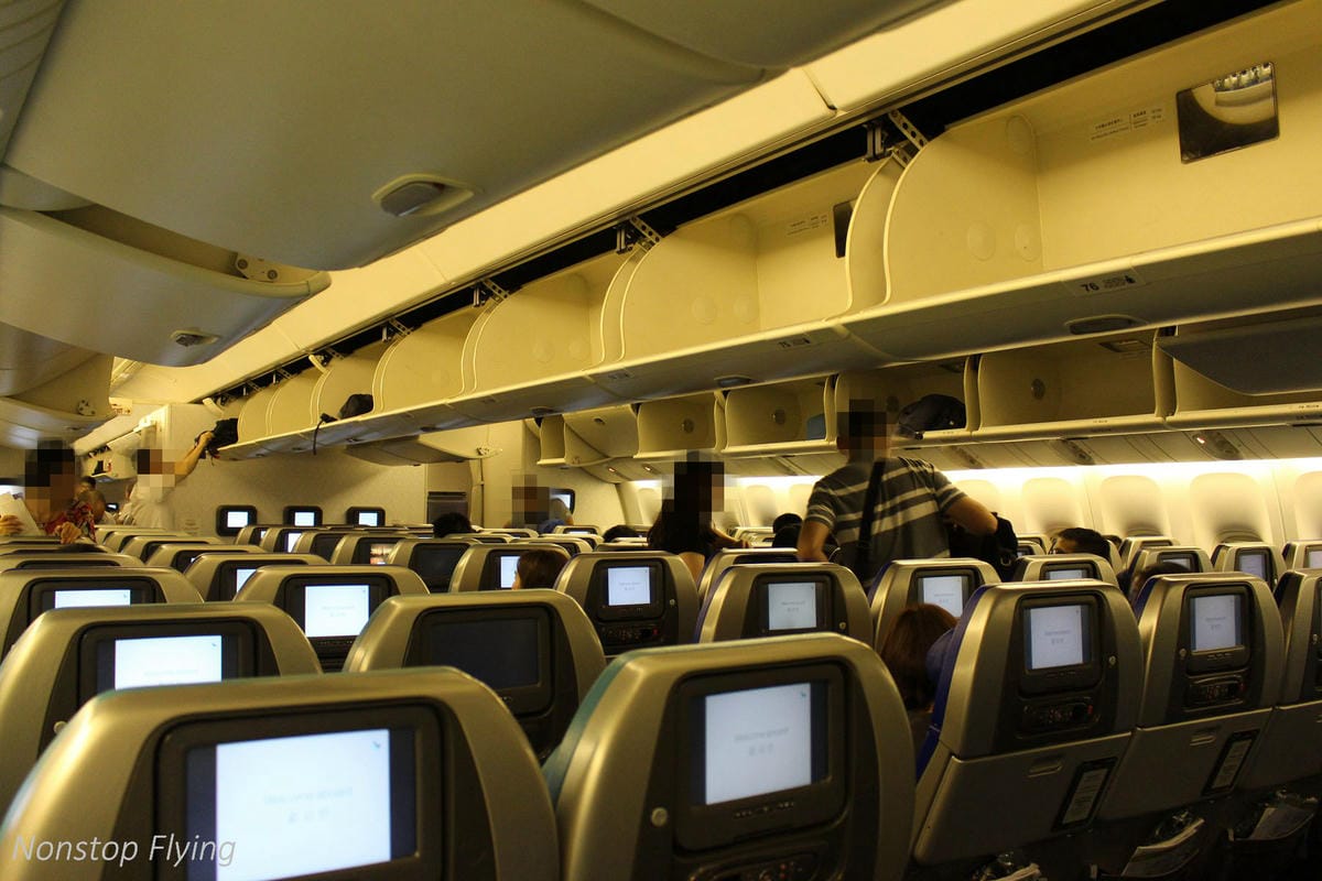 2017.07.20 國泰航空 CX408 香港HKG-台北TPE 飛行記錄 (777-300經濟艙)+水果餐 - 第9張圖 2017.07.20 國泰航空 CX408 香港HKG-台北TPE 飛行記錄 (777-300經濟艙)+水果餐