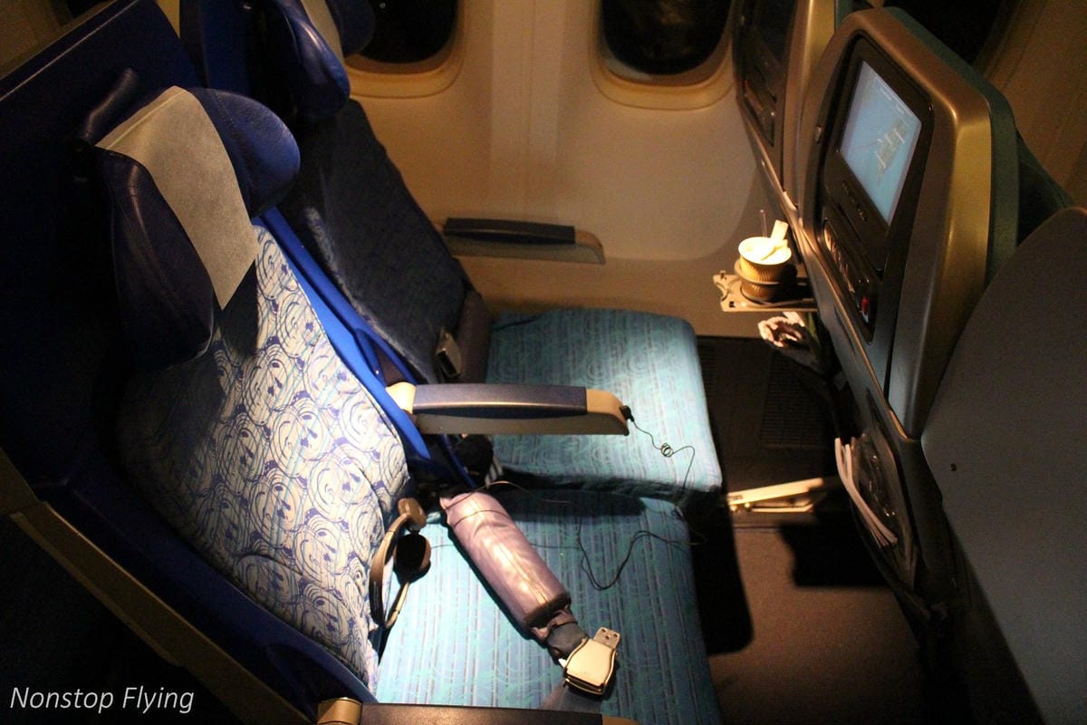 2017.07.20 國泰航空 CX408 香港HKG-台北TPE 飛行記錄 (777-300經濟艙)+水果餐 - 第37張圖 2017.07.20 國泰航空 CX408 香港HKG-台北TPE 飛行記錄 (777-300經濟艙)+水果餐