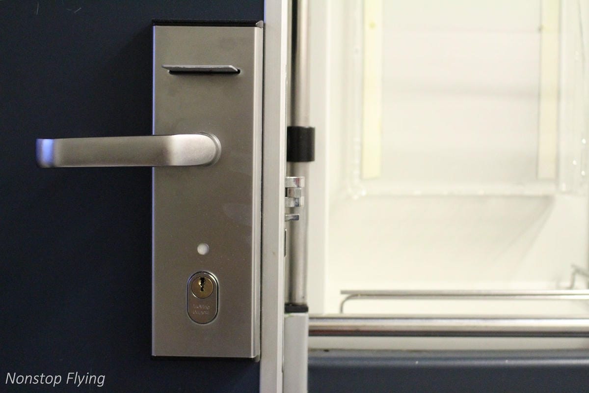 【歐洲火車】馬德里-里斯本 臥鋪列車Trenhotel 體驗 -平躺睡床、獨立臥房,一覺睡醒到異國! - 第22張圖 【歐洲火車】馬德里-里斯本 臥鋪列車Trenhotel 體驗 -平躺睡床、獨立臥房,一覺睡醒到異國!