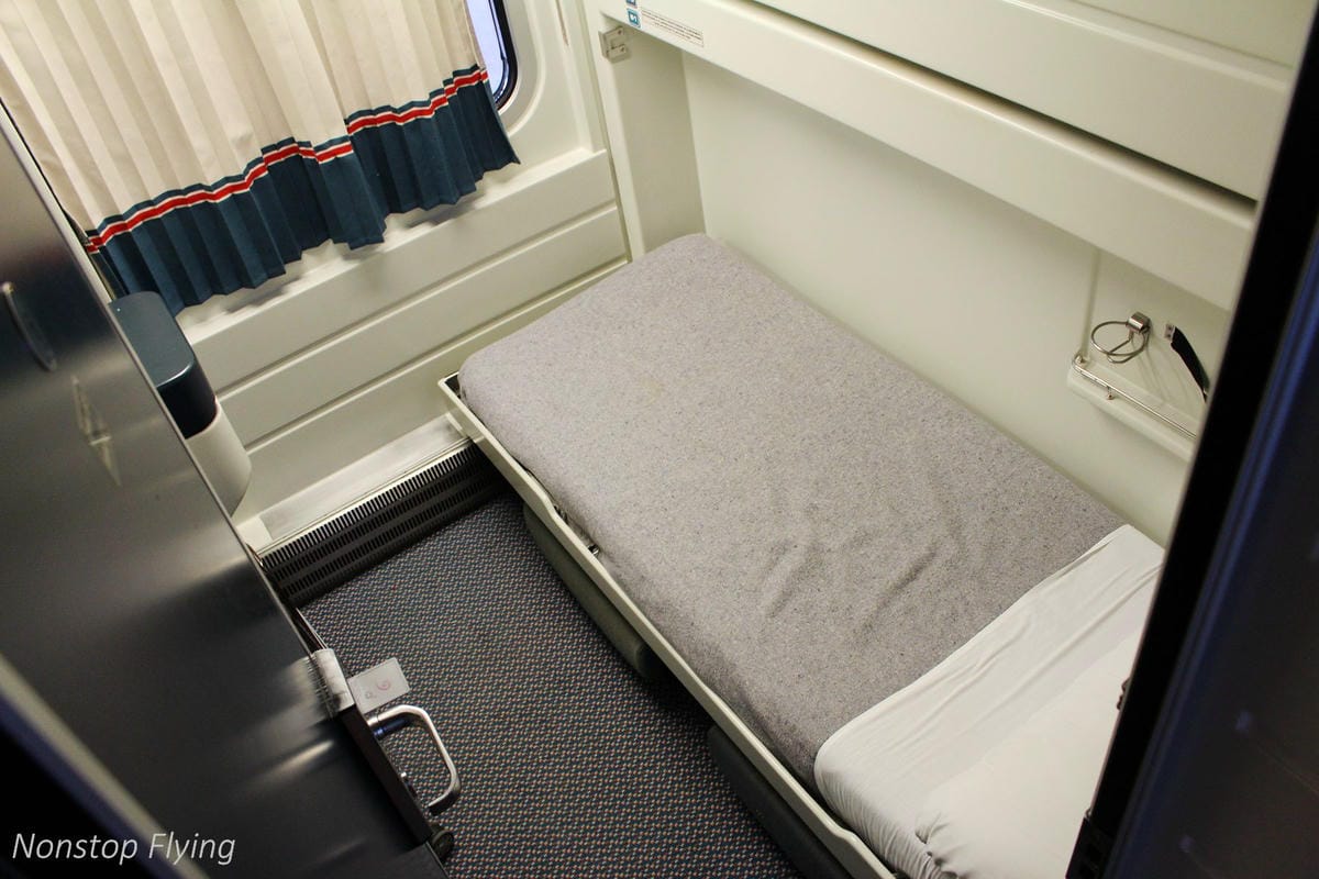 【歐洲火車】馬德里-里斯本 臥鋪列車Trenhotel 體驗 -平躺睡床、獨立臥房,一覺睡醒到異國! - 第20張圖 【歐洲火車】馬德里-里斯本 臥鋪列車Trenhotel 體驗 -平躺睡床、獨立臥房,一覺睡醒到異國!