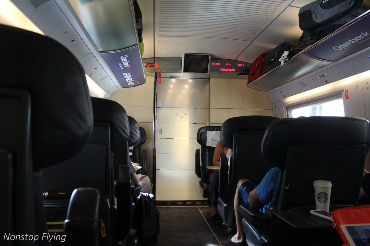 【西班牙】AVE高速鐵路 馬德里-巴塞隆納 特等車廂搭乘紀實 -含馬德里Atocha車站、貴賓室介紹