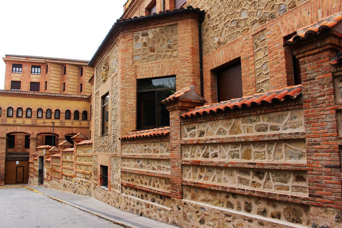 【西班牙】塞哥維亞Segovia 7個精彩景點分享 -一日遊輕鬆走訪經典水道橋、迪士尼城堡、美味烤乳豬 - 第51張圖 【西班牙】塞哥維亞Segovia 7個精彩景點分享 -一日遊輕鬆走訪經典水道橋、迪士尼城堡、美味烤乳豬