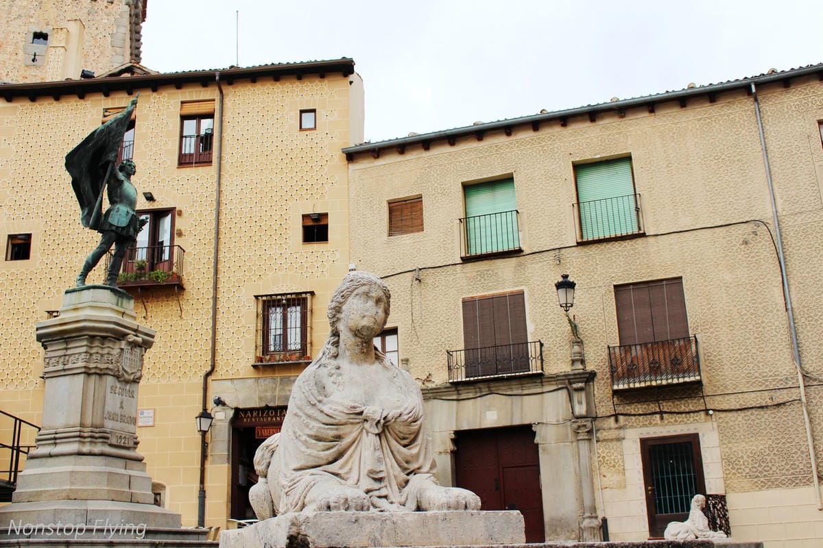 【西班牙】塞哥維亞Segovia 7個精彩景點分享 -一日遊輕鬆走訪經典水道橋、迪士尼城堡、美味烤乳豬 - 第14張圖 【西班牙】塞哥維亞Segovia 7個精彩景點分享 -一日遊輕鬆走訪經典水道橋、迪士尼城堡、美味烤乳豬