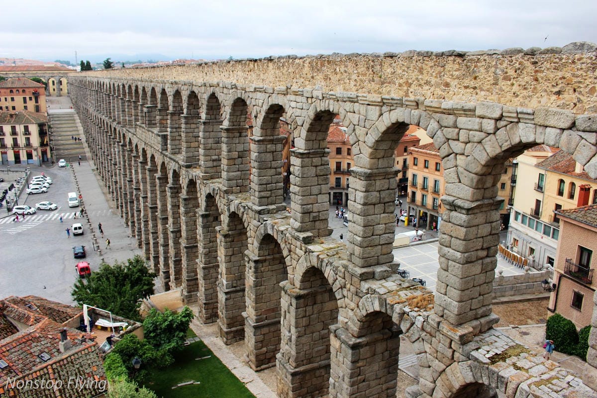 【西班牙】塞哥維亞Segovia 7個精彩景點分享 -一日遊輕鬆走訪經典水道橋、迪士尼城堡、美味烤乳豬 - 第7張圖 【西班牙】塞哥維亞Segovia 7個精彩景點分享 -一日遊輕鬆走訪經典水道橋、迪士尼城堡、美味烤乳豬