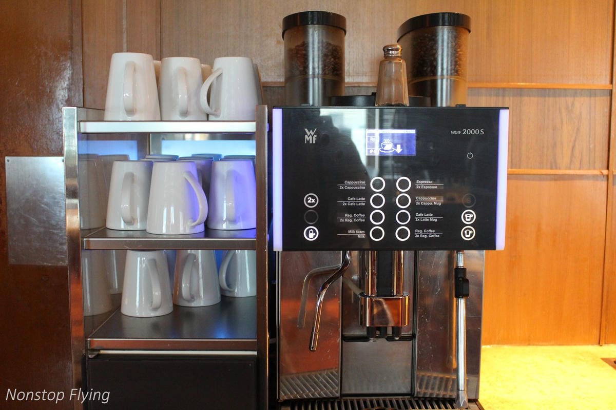 【泰國】曼谷康萊德Conrad Bangkok住宿心得 -含客房、Lounge、餐飲、休閒運動空間介紹