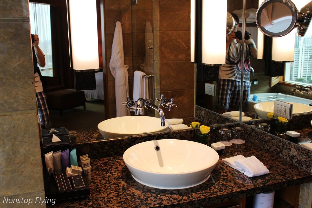 【泰國】曼谷康萊德Conrad Bangkok住宿心得 -含客房、Lounge、餐飲、休閒運動空間介紹