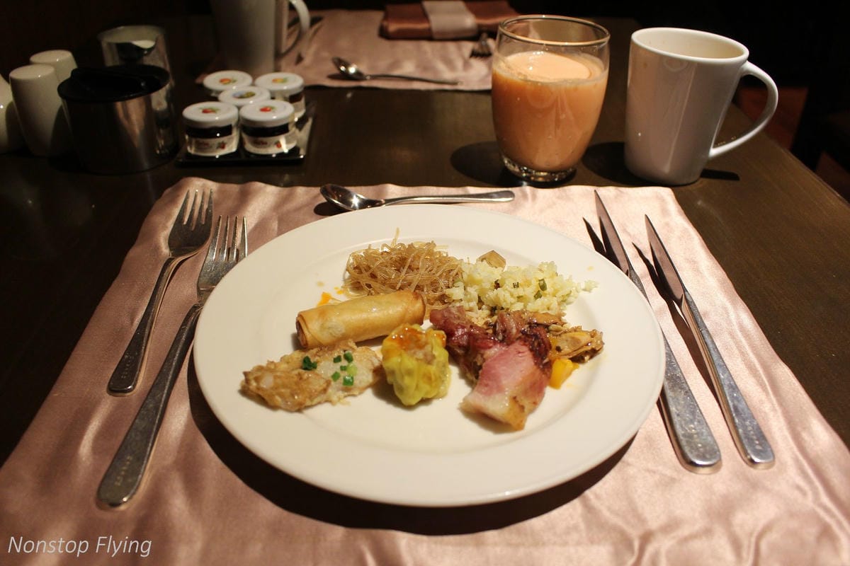 【泰國】曼谷康萊德Conrad Bangkok住宿心得 -含客房、Lounge、餐飲、休閒運動空間介紹