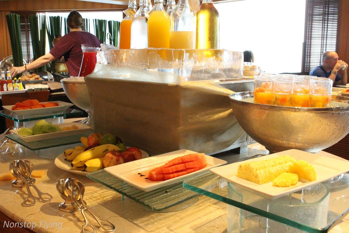 【泰國】曼谷康萊德Conrad Bangkok住宿心得 -含客房、Lounge、餐飲、休閒運動空間介紹