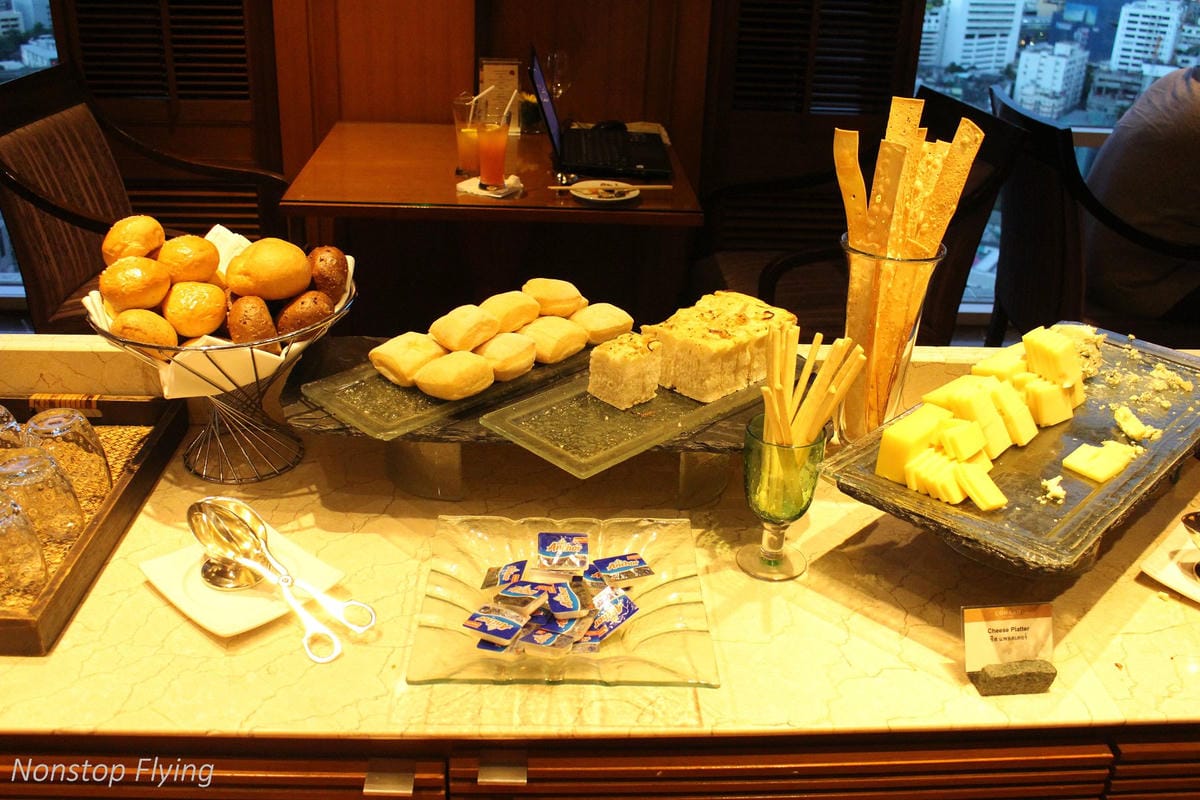 【泰國】曼谷康萊德Conrad Bangkok住宿心得 -含客房、Lounge、餐飲、休閒運動空間介紹