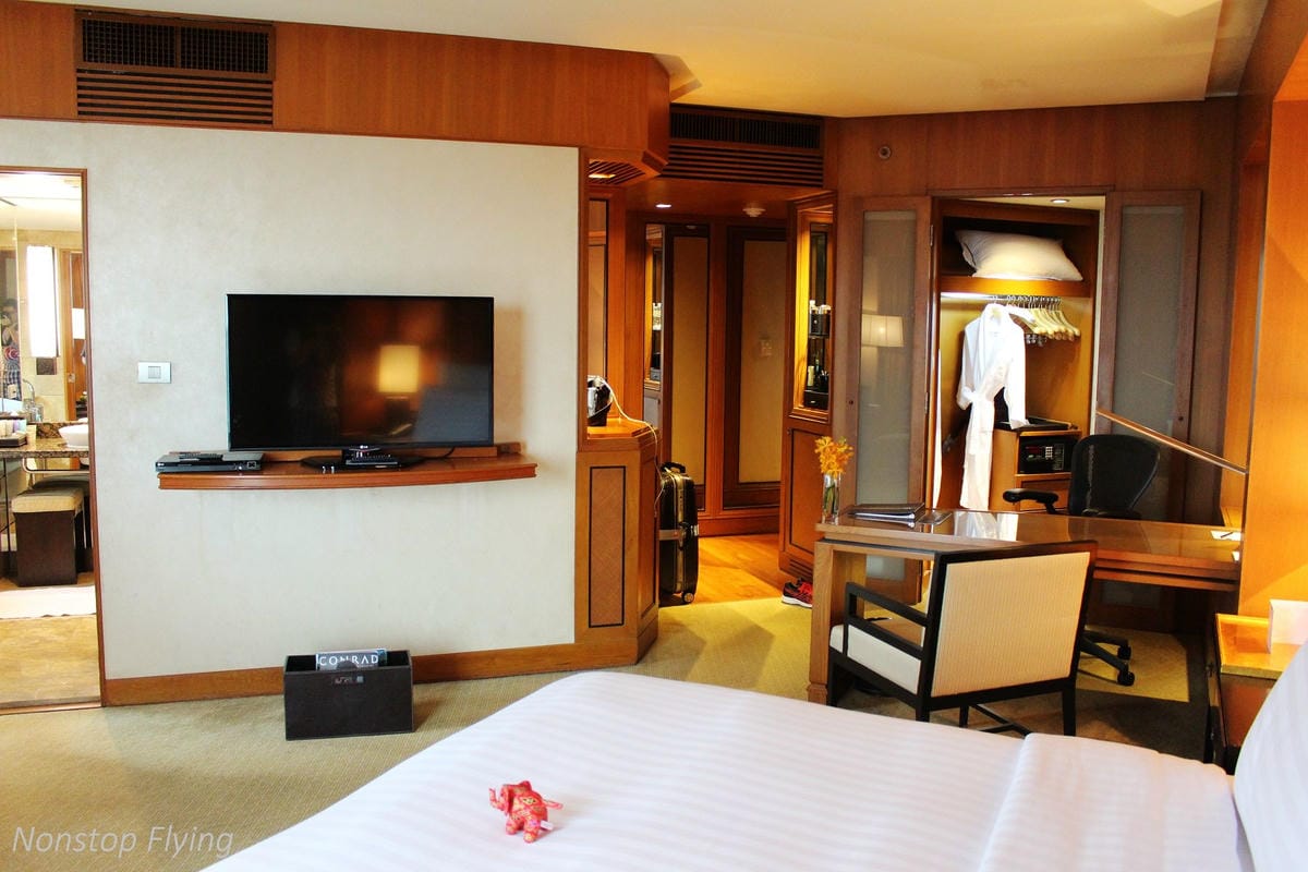 【泰國】曼谷康萊德Conrad Bangkok住宿心得 -含客房、Lounge、餐飲、休閒運動空間介紹