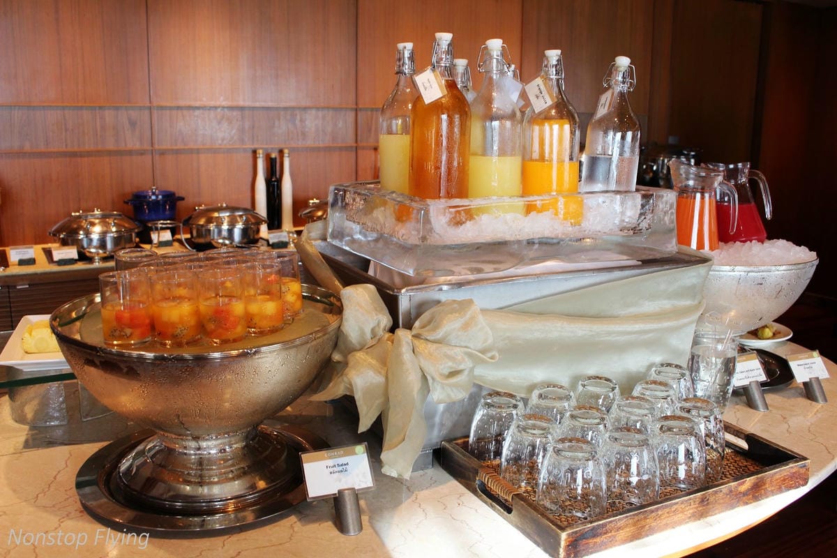 【泰國】曼谷康萊德Conrad Bangkok住宿心得 -含客房、Lounge、餐飲、休閒運動空間介紹