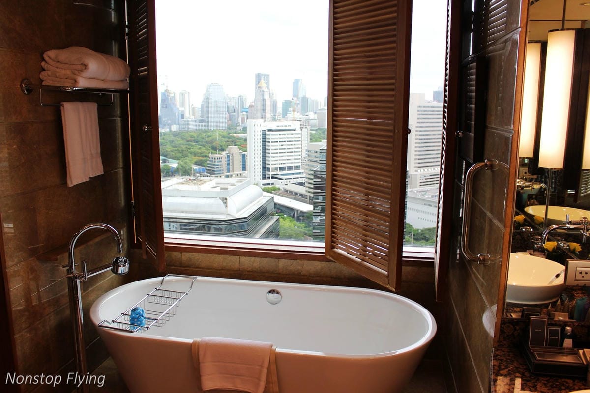 【泰國】曼谷康萊德Conrad Bangkok住宿心得 -含客房、Lounge、餐飲、休閒運動空間介紹