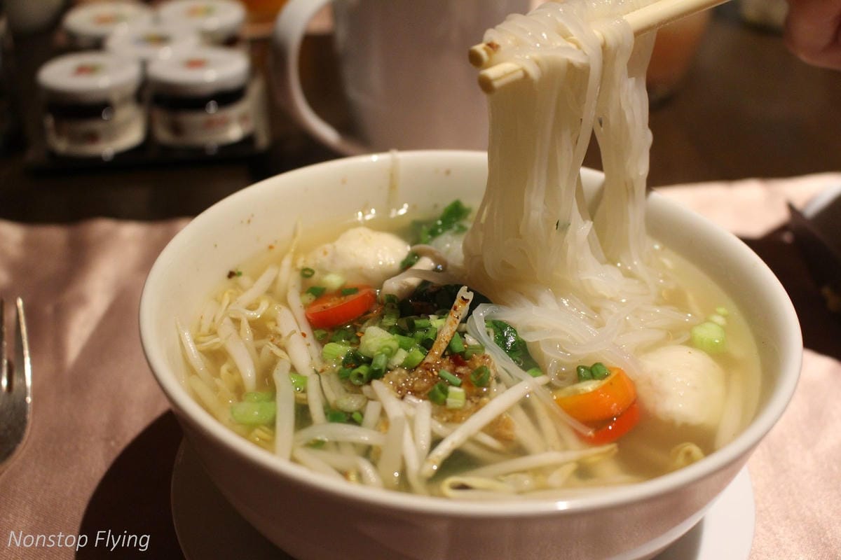 【泰國】曼谷康萊德Conrad Bangkok住宿心得 -含客房、Lounge、餐飲、休閒運動空間介紹