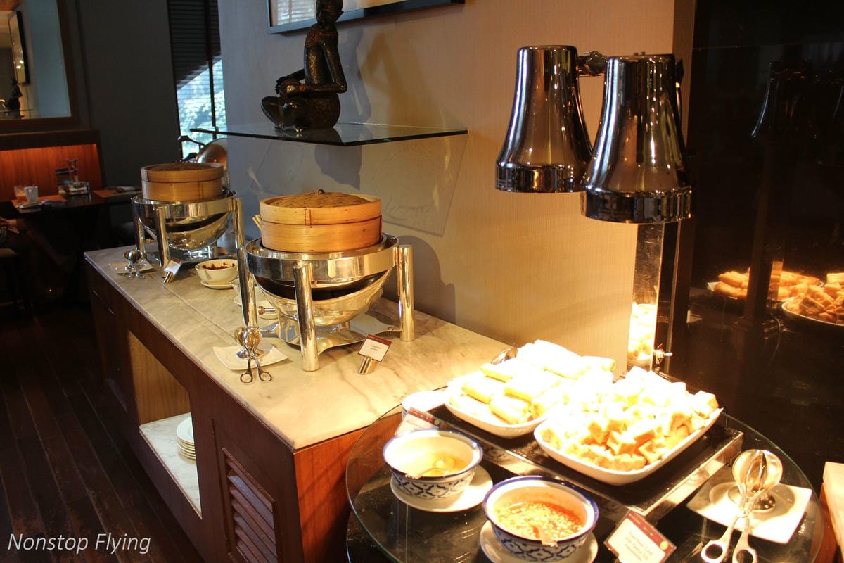 【泰國】曼谷康萊德Conrad Bangkok住宿心得 -含客房、Lounge、餐飲、休閒運動空間介紹