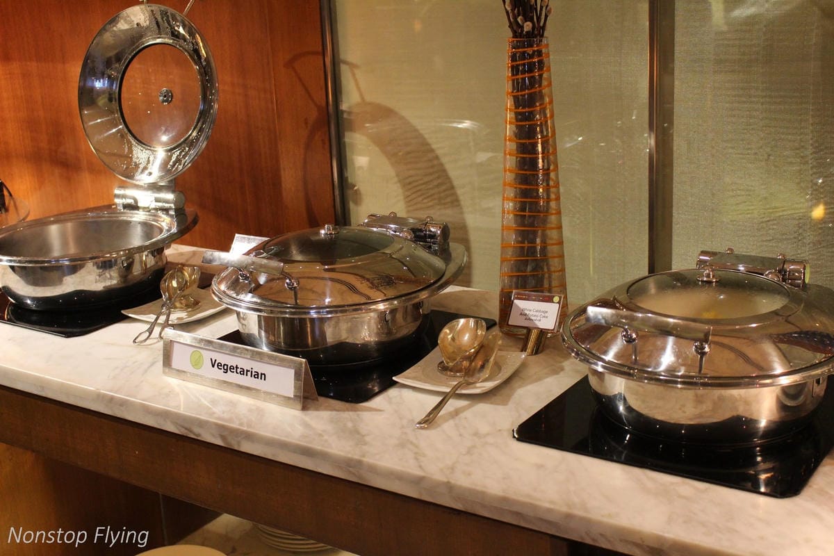 【泰國】曼谷康萊德Conrad Bangkok住宿心得 -含客房、Lounge、餐飲、休閒運動空間介紹