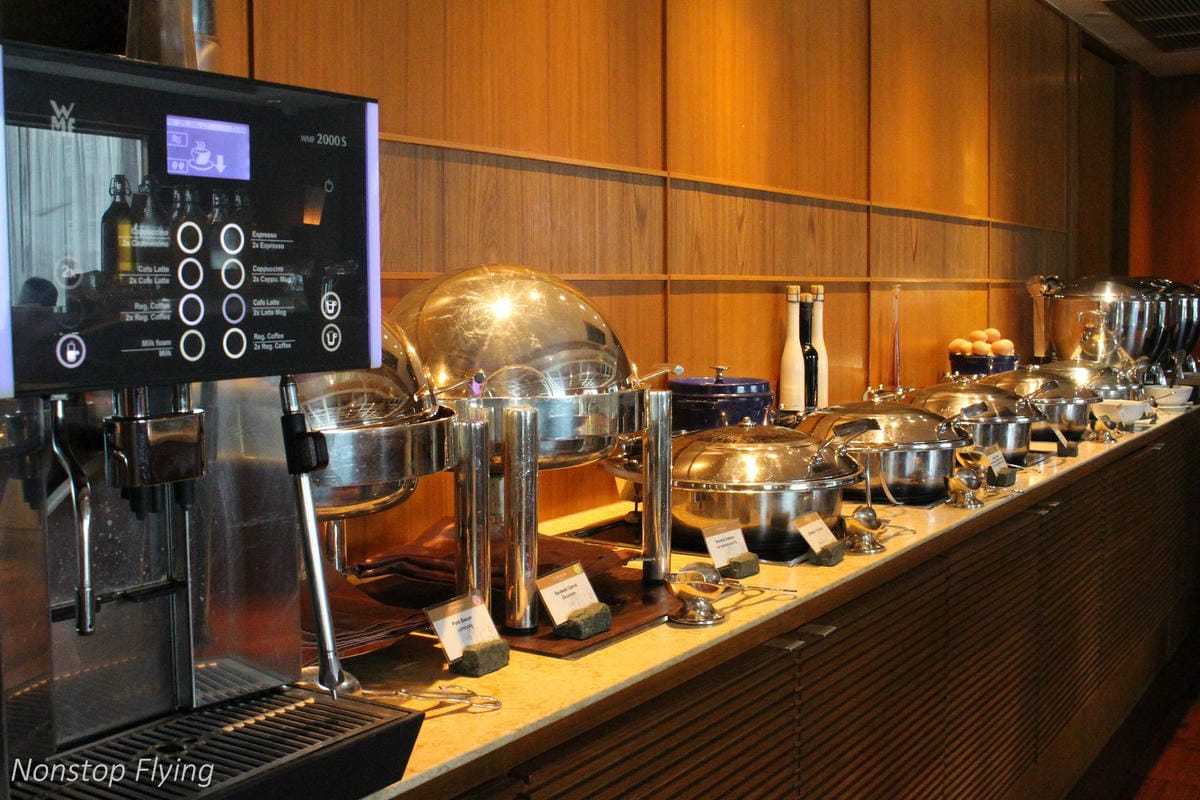 【泰國】曼谷康萊德Conrad Bangkok住宿心得 -含客房、Lounge、餐飲、休閒運動空間介紹