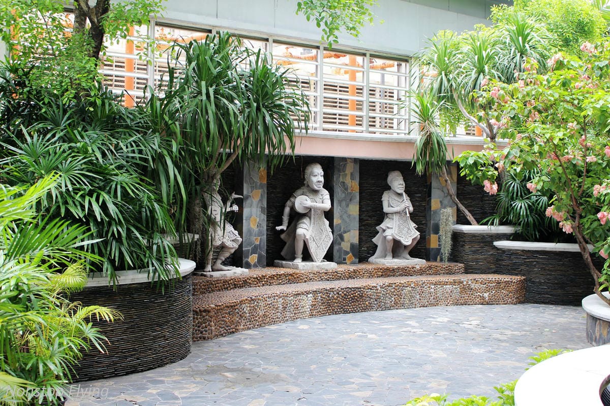 【泰國】曼谷康萊德Conrad Bangkok住宿心得 -含客房、Lounge、餐飲、休閒運動空間介紹