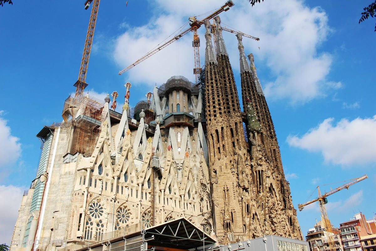 【西班牙】巴塞隆納15大精彩景點整理,建議停留5天以上,盡享大師高第傑作、世界遺產奇觀、道地美食 - 第34張圖 【西班牙】巴塞隆納15大精彩景點整理,建議停留5天以上,盡享大師高第傑作、世界遺產奇觀、道地美食