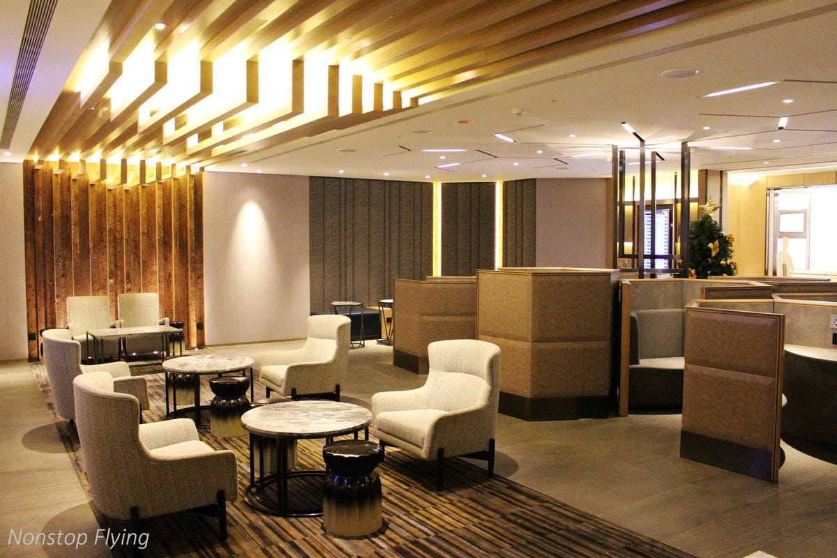 桃園機場環亞貴賓室Plaza Premium Lounge(第一航廈C區) -自助/現點餐飲(附早餐/全日菜單)，供Wi-Fi及插座