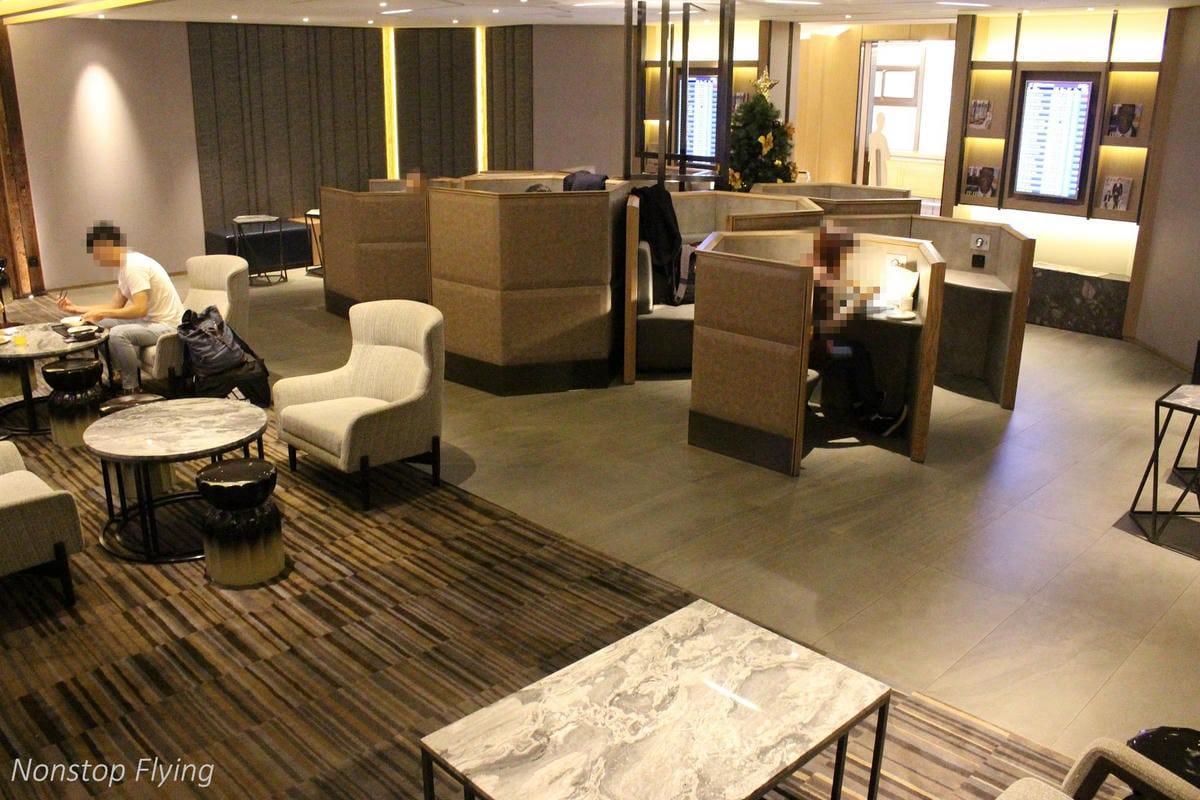 桃園機場環亞貴賓室Plaza Premium Lounge(第一航廈C區) -自助/現點餐飲(附早餐/全日菜單)，供Wi-Fi及插座