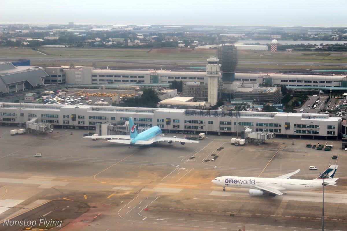 2017.12.13 越捷航空VietJet Air 台北-河內 SkyBoss飛行記錄 -廉航版商務艙,附餐飲行李、專屬櫃檯、貴賓室、優先禮遇 - 第21張圖 2017.12.13 越捷航空VietJet Air 台北-河內 SkyBoss飛行記錄 -廉航版商務艙,附餐飲行李、專屬櫃檯、貴賓室、優先禮遇