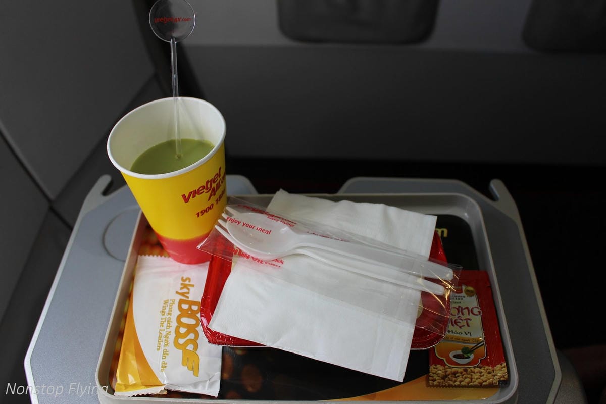 2017.12.13 越捷航空VietJet Air 台北-河內 SkyBoss飛行記錄 -廉航版商務艙,附餐飲行李、專屬櫃檯、貴賓室、優先禮遇 - 第36張圖 2017.12.13 越捷航空VietJet Air 台北-河內 SkyBoss飛行記錄 -廉航版商務艙,附餐飲行李、專屬櫃檯、貴賓室、優先禮遇