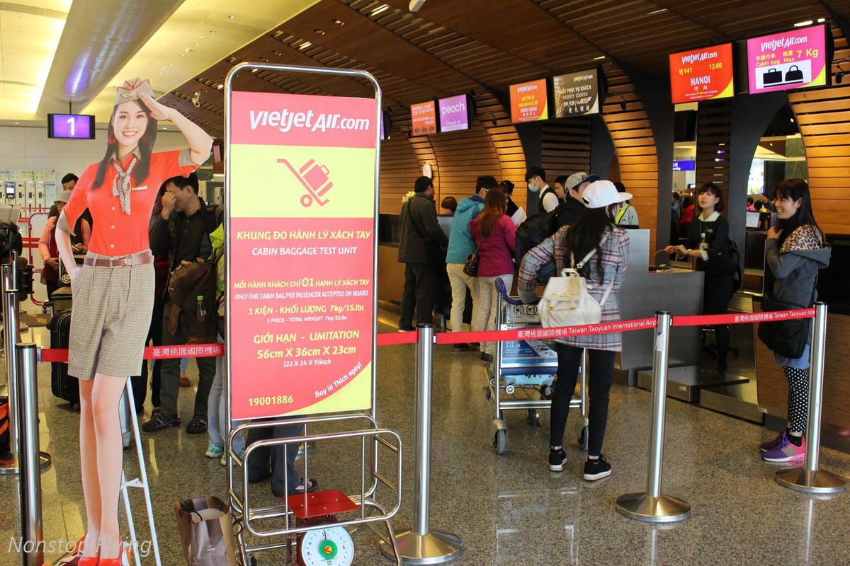 2017.12.13 越捷航空VietJet Air 台北-河內 SkyBoss飛行記錄 -廉航版商務艙,附餐飲行李、專屬櫃檯、貴賓室、優先禮遇 - 第3張圖 2017.12.13 越捷航空VietJet Air 台北-河內 SkyBoss飛行記錄 -廉航版商務艙,附餐飲行李、專屬櫃檯、貴賓室、優先禮遇