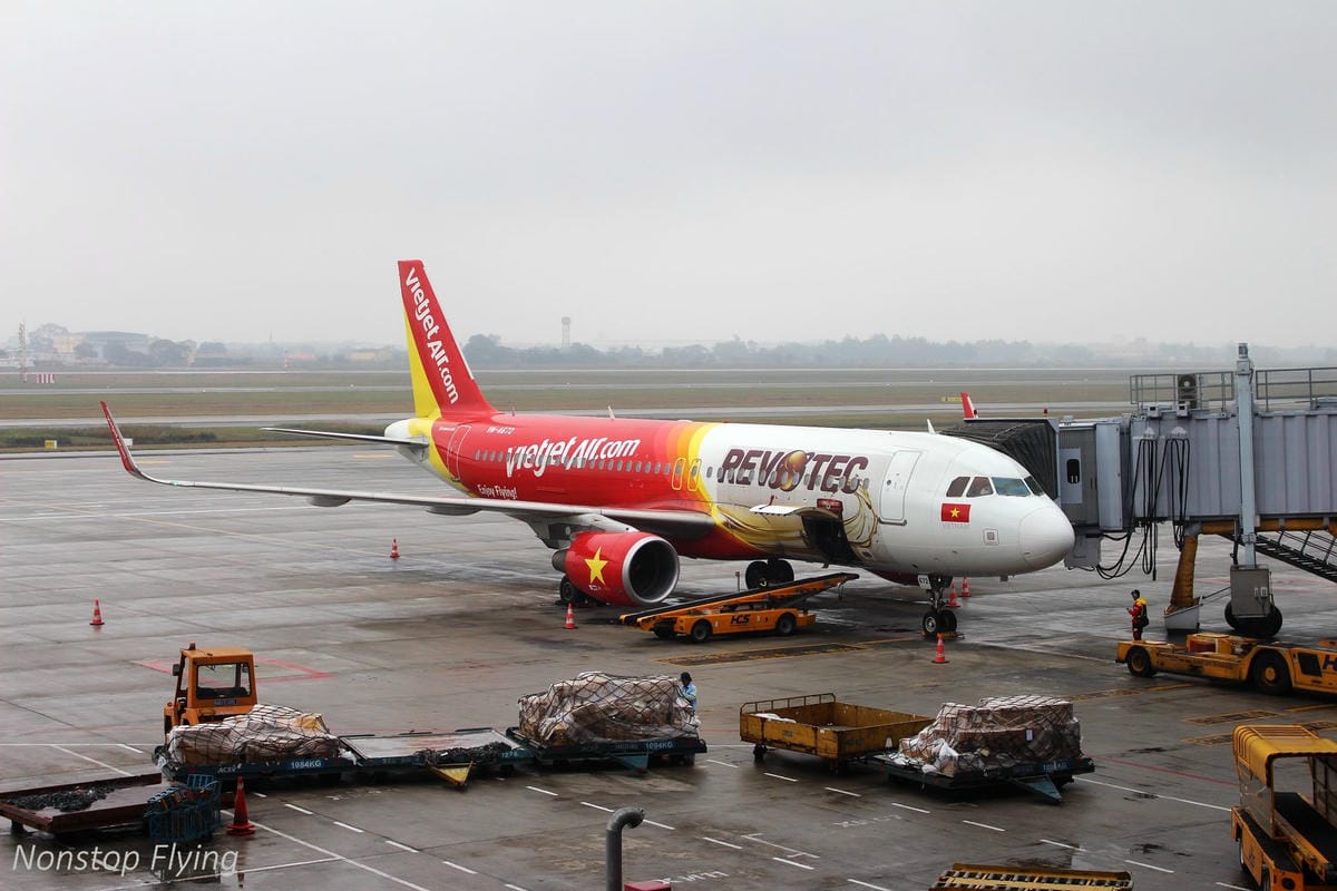 2017.12.13 越捷航空VietJet Air 台北-河內 SkyBoss飛行記錄 -廉航版商務艙,附餐飲行李、專屬櫃檯、貴賓室、優先禮遇 - 第48張圖 2017.12.13 越捷航空VietJet Air 台北-河內 SkyBoss飛行記錄 -廉航版商務艙,附餐飲行李、專屬櫃檯、貴賓室、優先禮遇