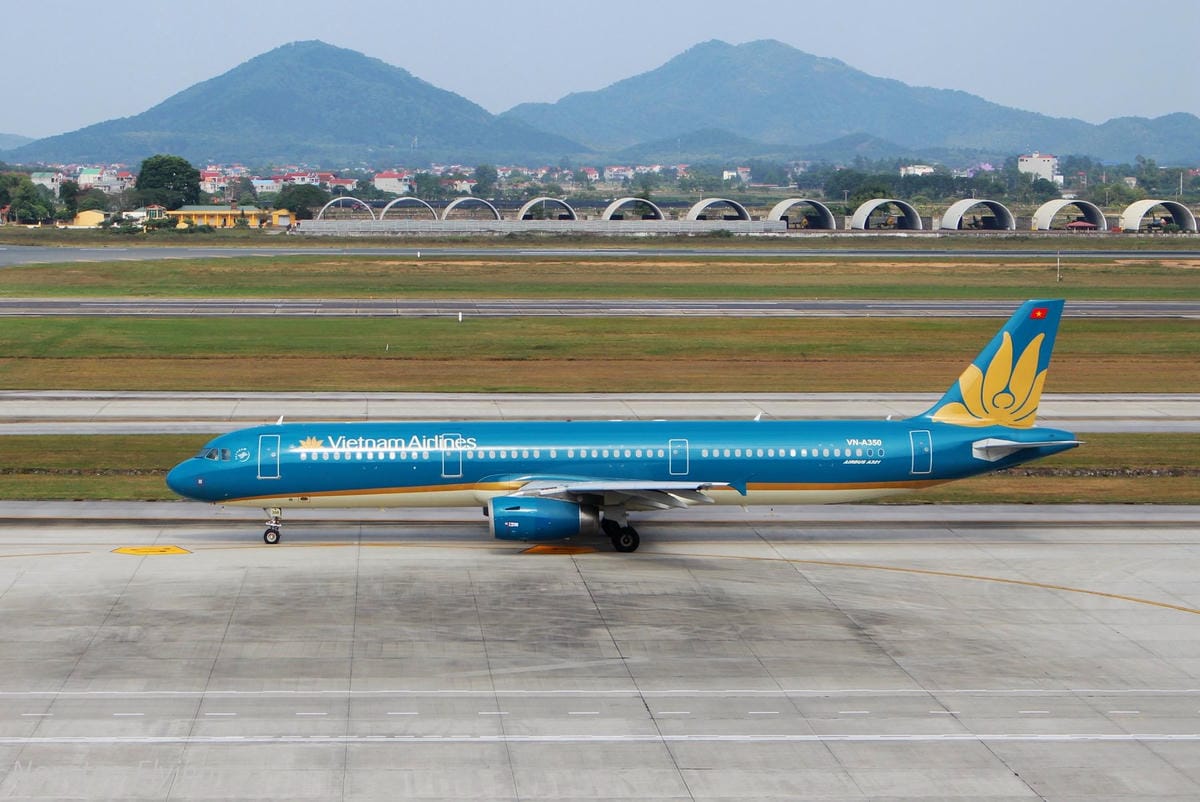 【越南】河內內排機場NIA Business Lounge貴賓室介紹-附冷熱餐飲、酒類、淋浴間、Wi-Fi，越捷、國泰等航空可用