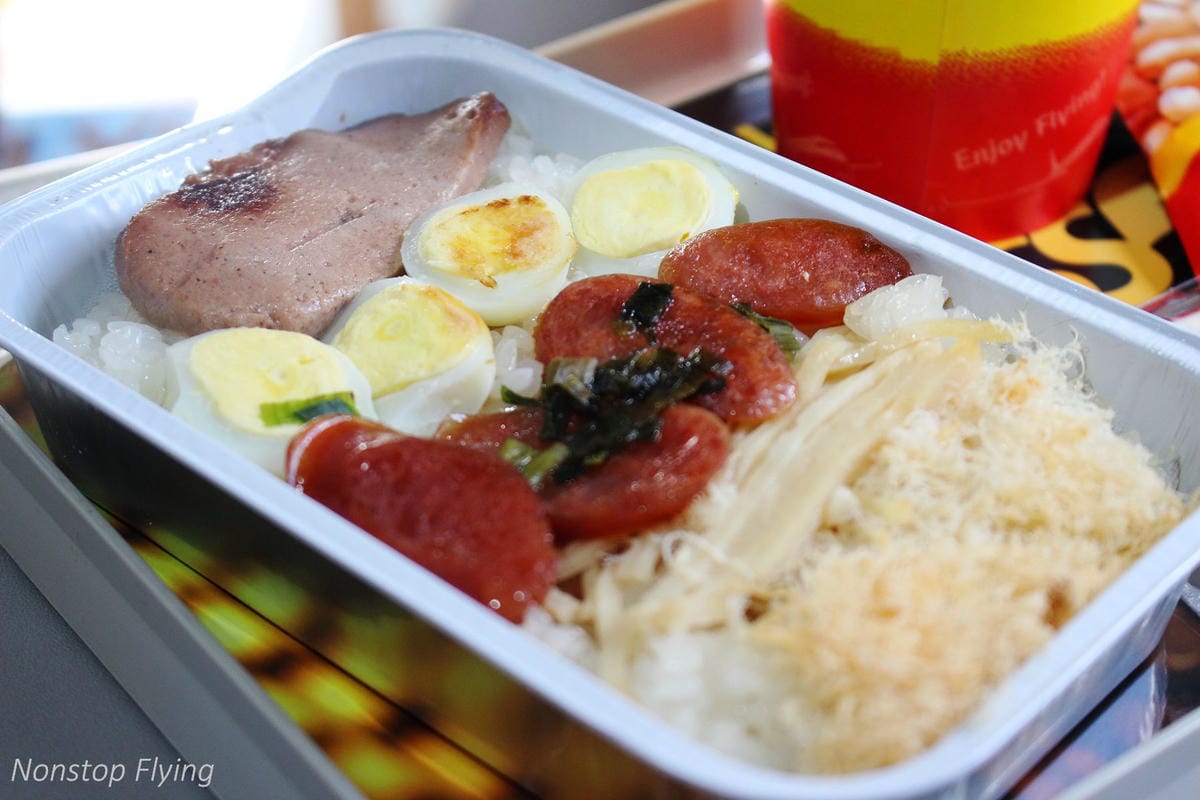 2017.12.16 越捷航空VietJet Air VJ942 河內-台北 SkyBoss飛行記錄 -附餐飲行李、專屬櫃檯、貴賓室、優先禮遇 - 第44張圖 2017.12.16 越捷航空VietJet Air VJ942 河內-台北 SkyBoss飛行記錄 -附餐飲行李、專屬櫃檯、貴賓室、優先禮遇