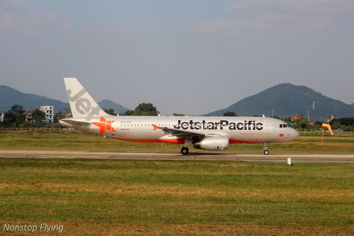 2017.12.16 越捷航空VietJet Air VJ942 河內-台北 SkyBoss飛行記錄 -附餐飲行李、專屬櫃檯、貴賓室、優先禮遇 - 第31張圖 2017.12.16 越捷航空VietJet Air VJ942 河內-台北 SkyBoss飛行記錄 -附餐飲行李、專屬櫃檯、貴賓室、優先禮遇