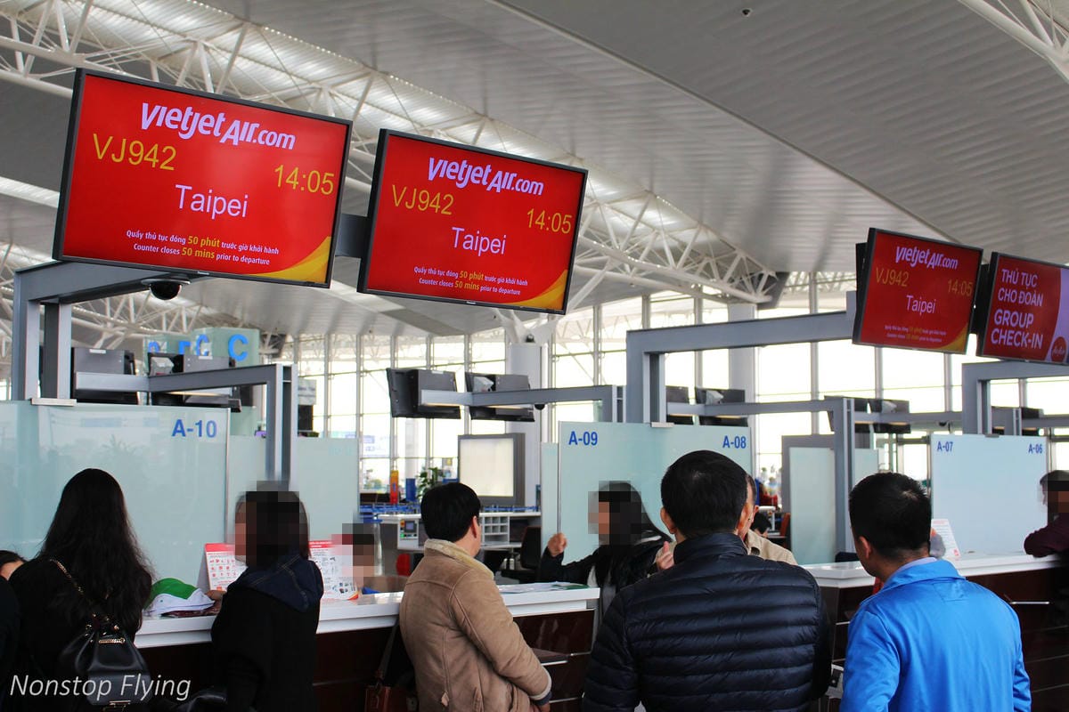 2017.12.16 越捷航空VietJet Air VJ942 河內-台北 SkyBoss飛行記錄 -附餐飲行李、專屬櫃檯、貴賓室、優先禮遇 - 第7張圖 2017.12.16 越捷航空VietJet Air VJ942 河內-台北 SkyBoss飛行記錄 -附餐飲行李、專屬櫃檯、貴賓室、優先禮遇