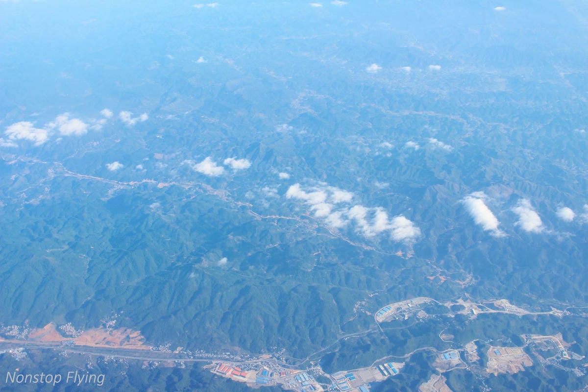 2017.12.16 越捷航空VietJet Air VJ942 河內-台北 SkyBoss飛行記錄 -附餐飲行李、專屬櫃檯、貴賓室、優先禮遇 - 第42張圖 2017.12.16 越捷航空VietJet Air VJ942 河內-台北 SkyBoss飛行記錄 -附餐飲行李、專屬櫃檯、貴賓室、優先禮遇