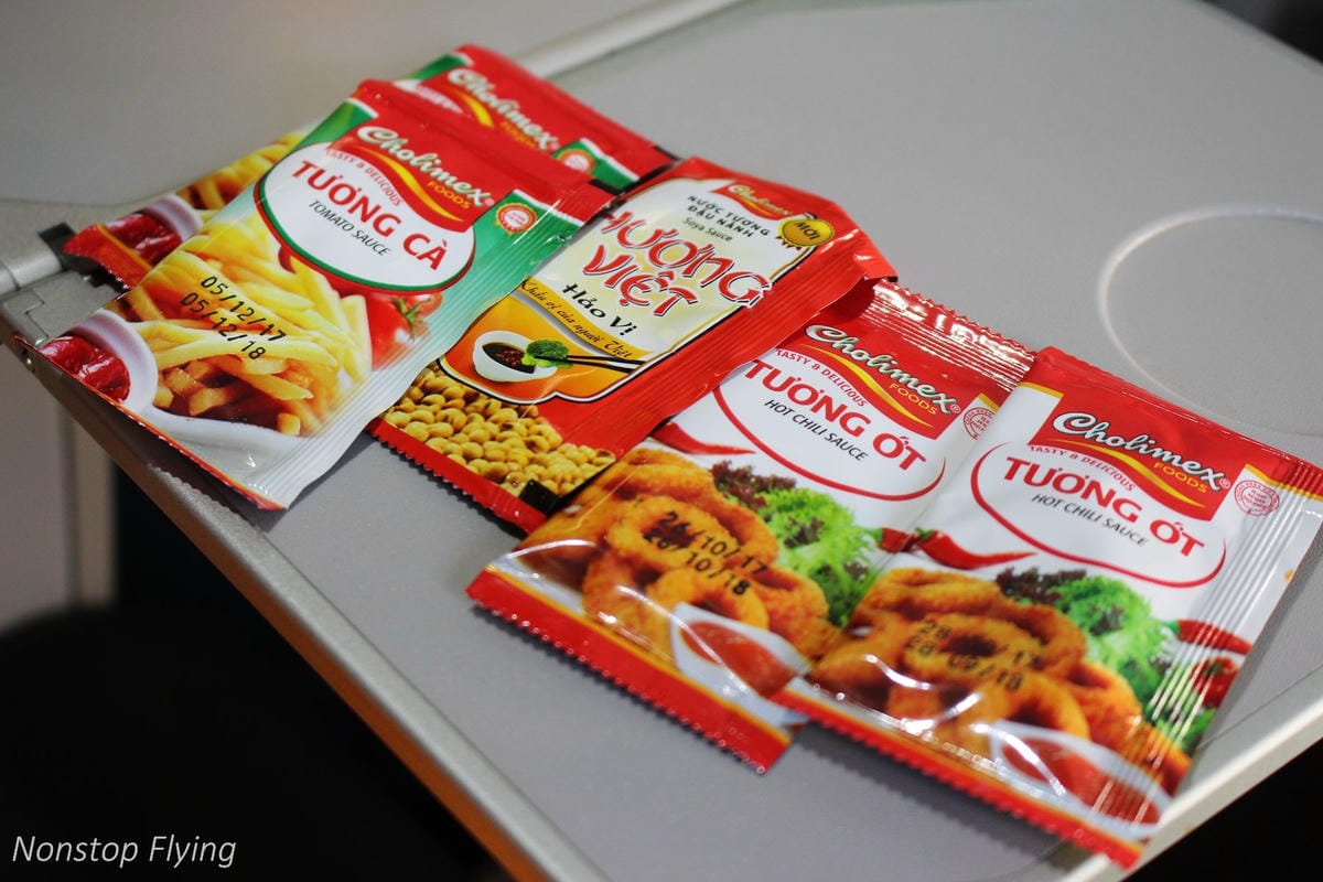 2017.12.16 越捷航空VietJet Air VJ942 河內-台北 SkyBoss飛行記錄 -附餐飲行李、專屬櫃檯、貴賓室、優先禮遇 - 第45張圖 2017.12.16 越捷航空VietJet Air VJ942 河內-台北 SkyBoss飛行記錄 -附餐飲行李、專屬櫃檯、貴賓室、優先禮遇