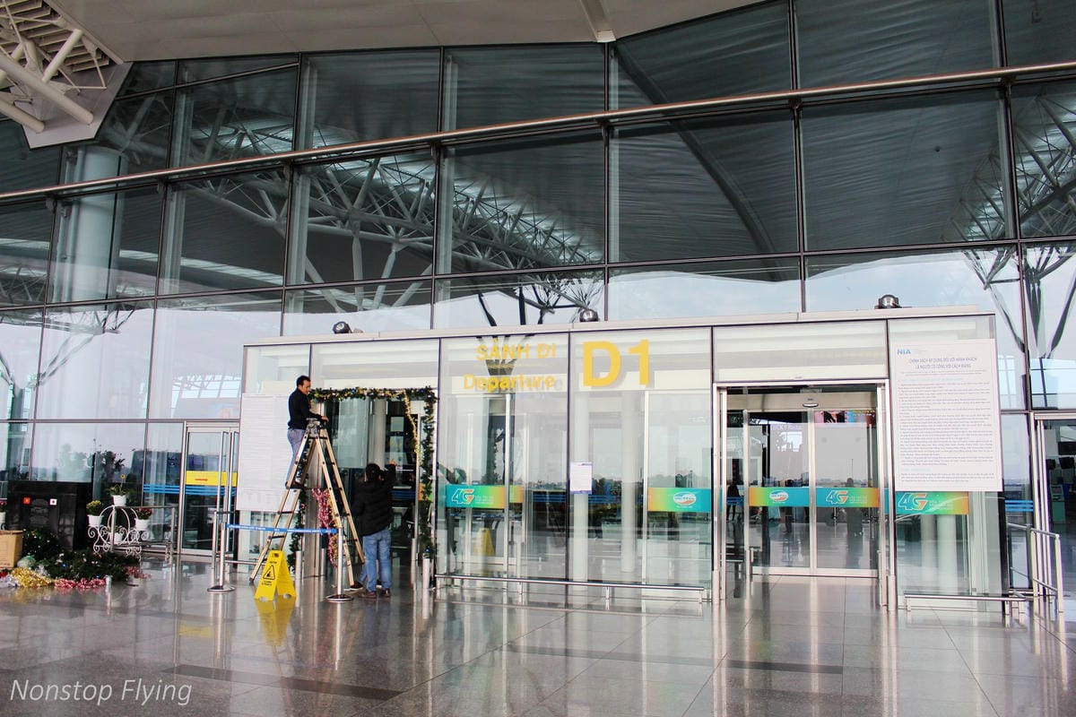 2017.12.16 越捷航空VietJet Air VJ942 河內-台北 SkyBoss飛行記錄 -附餐飲行李、專屬櫃檯、貴賓室、優先禮遇 - 第3張圖 2017.12.16 越捷航空VietJet Air VJ942 河內-台北 SkyBoss飛行記錄 -附餐飲行李、專屬櫃檯、貴賓室、優先禮遇