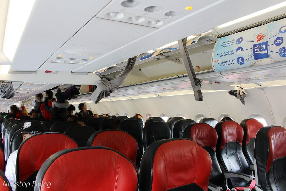 2017.12.16 越捷航空VietJet Air VJ942 河內-台北 SkyBoss飛行記錄 -附餐飲行李、專屬櫃檯、貴賓室、優先禮遇 - 第25張圖 2017.12.16 越捷航空VietJet Air VJ942 河內-台北 SkyBoss飛行記錄 -附餐飲行李、專屬櫃檯、貴賓室、優先禮遇