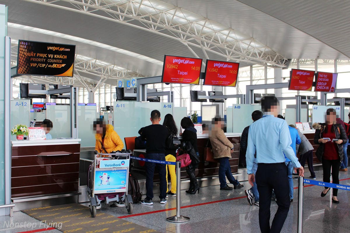 2017.12.16 越捷航空VietJet Air VJ942 河內-台北 SkyBoss飛行記錄 -附餐飲行李、專屬櫃檯、貴賓室、優先禮遇 - 第6張圖 2017.12.16 越捷航空VietJet Air VJ942 河內-台北 SkyBoss飛行記錄 -附餐飲行李、專屬櫃檯、貴賓室、優先禮遇